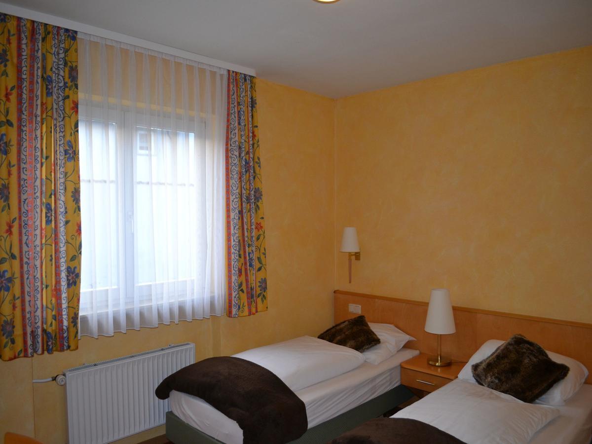 Hotel-Gasthof Rotes Ross Markt Einersheim Экстерьер фото