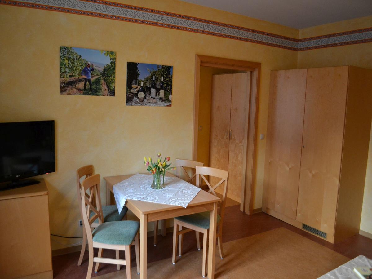 Hotel-Gasthof Rotes Ross Markt Einersheim Экстерьер фото