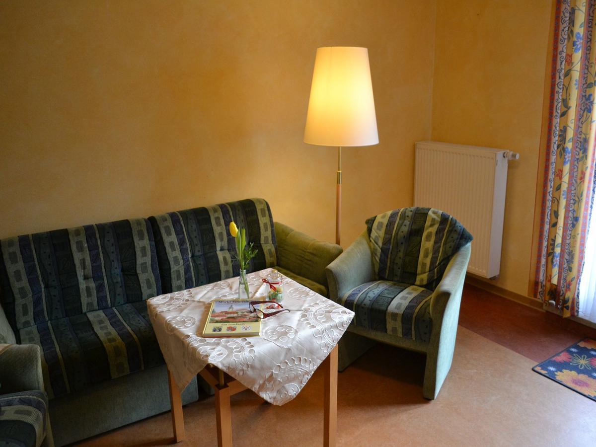 Hotel-Gasthof Rotes Ross Markt Einersheim Экстерьер фото